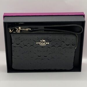COACH Signature Debossed Patent Leather Corner Zip Wristlet Black New In Box
